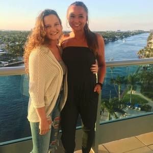 Meet your Posher, Abbie